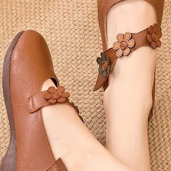 Dam Läderskor Retro Stil Bekväm Böjd Stabil Klack Bred Tåhätta Dam Slip On för Hemma Utomhus Kontor Mörkbrun 37 EU Storlek