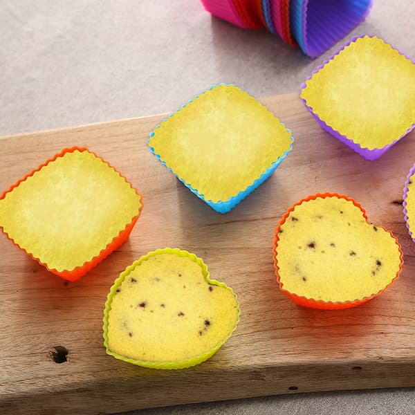 Silikon Muffinsformar 30-pack, 7 cm Silikon Bakformar, Återanvändbara & Non-stick Muffin Cupcake Foder för Fest Halloween Jul