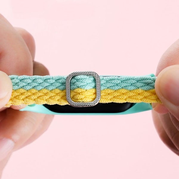 Xiaomi Mi Smart Band 6 / 5 / 4 nylonfärgad kontrast klockarmband - Svart / Vit multifärg