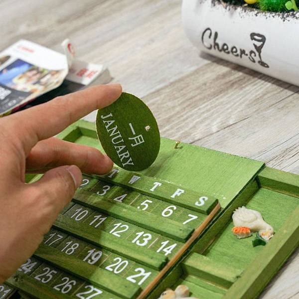 Rustik träkalender skrivbordsblock djurfigur evig