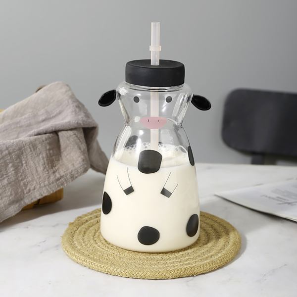 600ML Kreativt Glas Sugrör Mugg Ko Form Glas Mugg med Sugrör