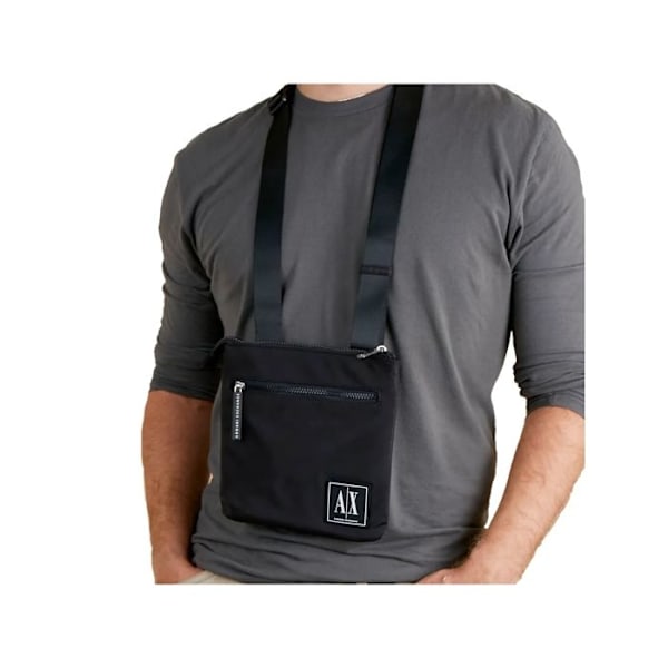 Armani Exchange Miehen Monogrammi Musta Polyuretaani laukku Svart