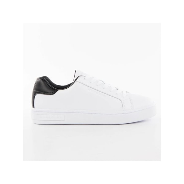 Armani Exchange koriot