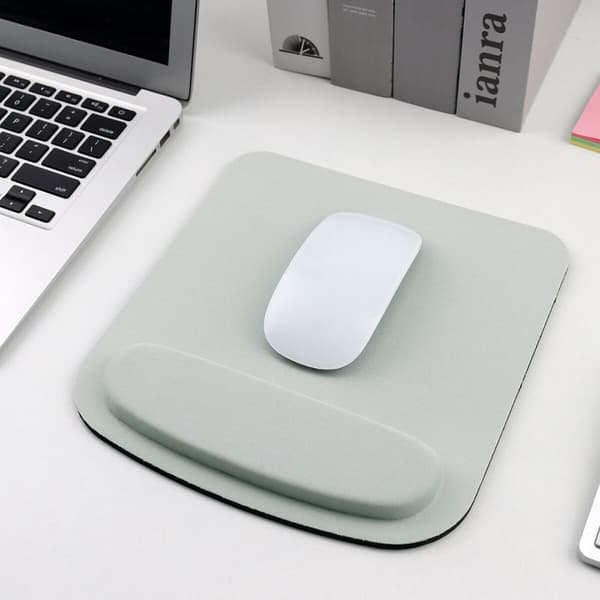 Musmatta Med Ergonomiskt Handledsstöd Röd