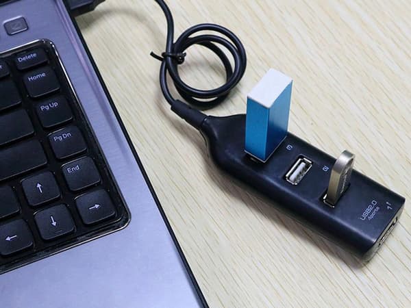 USB Hub Splitter - 4 portar för maximal anslutning!