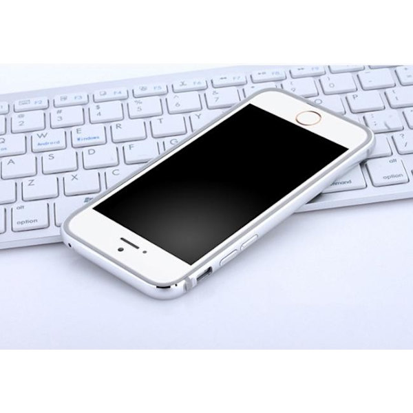 iPhone 7 PLUS - Stilrent Bumper i Aluminium och Silikon Silver
