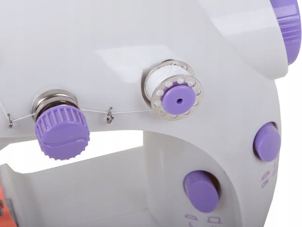 Mini Symaskin - smidig & kraftfull med pedal