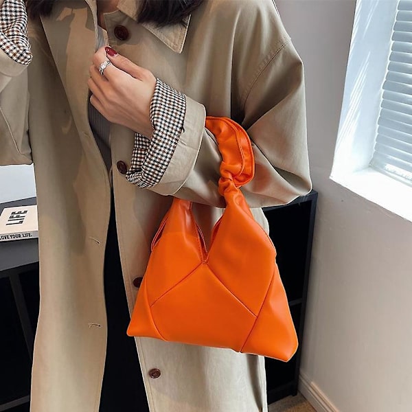 Uusi ranskalainen niche-design laskostettu pilvikassi rombinen naisten kannettava PU-olkalaukku orange