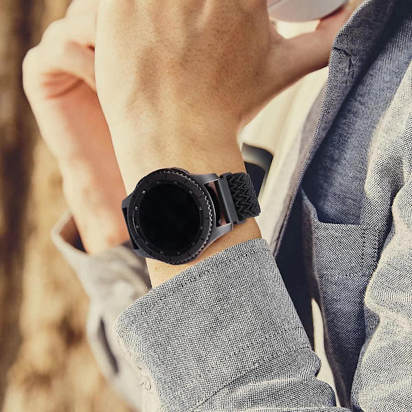 Nylon Sporttihihna, musta, 22 mm:n hihna Yhteensopiva Samsung Galaxy Watch Active 2:n (40 mm / 44 mm) / Watch 3 41 mm:n / Watch 42 mm:n / Gear S2 Classicin kanssa