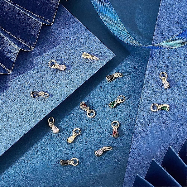 18 stk. Cubic Zirconia Dråbevedhæng Charms 9 Farver Dråbe Charms 18K Guldbelagt Messing Vedhæng Små Dinglende Charms til Valentinsdag Halskæder Armbånd