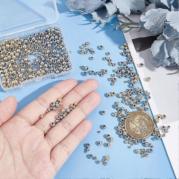 Cirka 600 st 2 Färger 3 Storlekar Runda Distanspärlor 2/3/4mm 304 Rostfritt Stål Lösa Pärlor Rondelle Pärlor Metall Distanspärla Små Släta Pärlor Fynd för