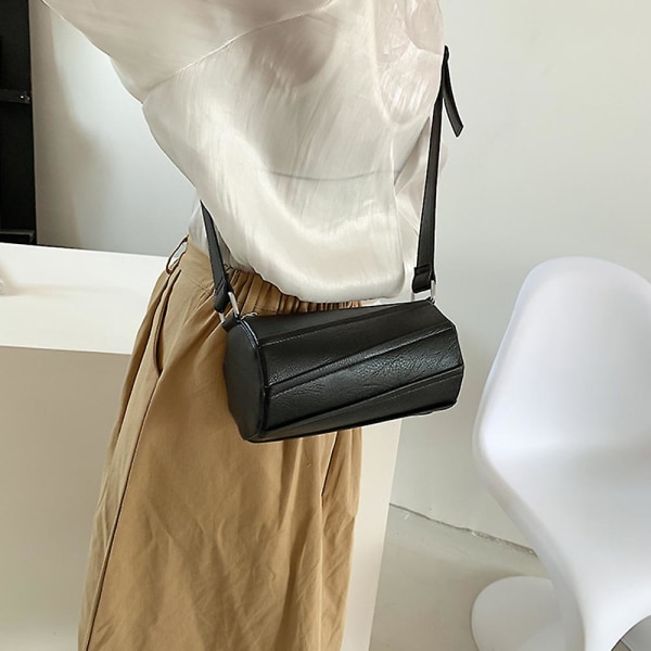 Lett Medium Crossbody Veske Skulderveske | Glidelåslomme | Justerbar Stropp black