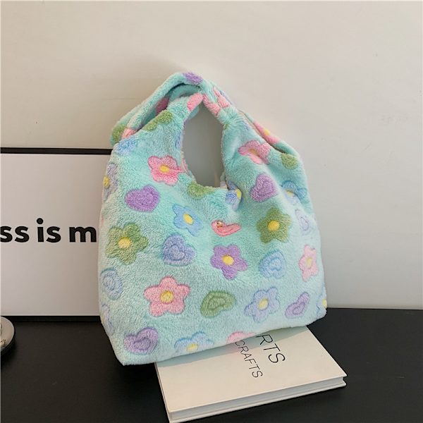 plysch fluffig tygväska stor kapacitet plysch underarmsväska handväska fluffig axelväska blomma fluffiga väskor blå