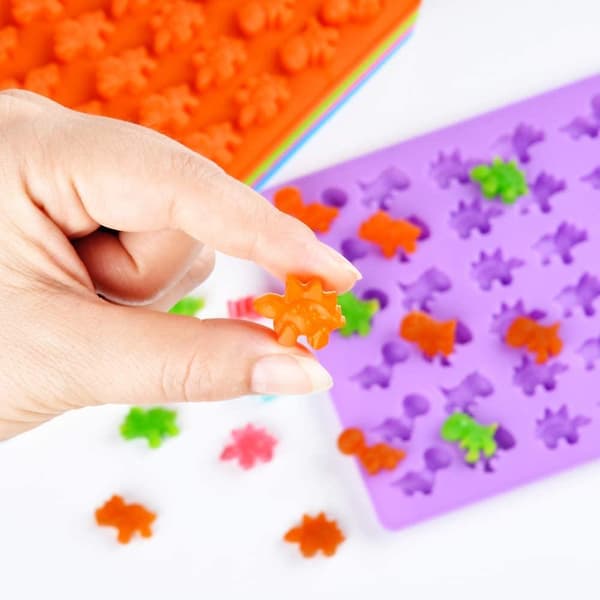 Dinosaur Gummyforme - 5-pak Mini Silikone Slikforme Inklusive Triceratops