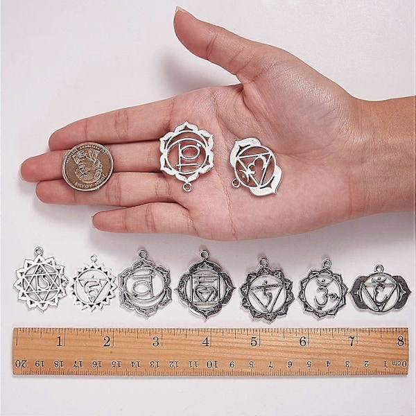1 Ask 28 st 7 Stilar Legering Chakra Berlocker Hängsmycken Om Ohm Energi Berlocker Chakra Berlocker för Smyckestillverkning Fynd Tillbehör för DIY Halsband Br