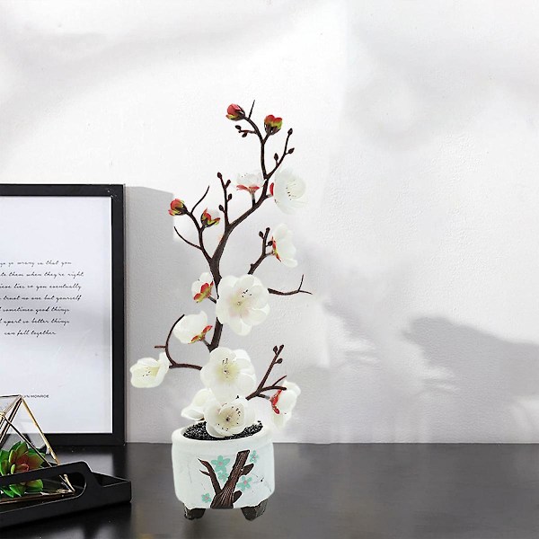 Simulerade blommor, gröna växter, krukväxter, simulerade plommonblommor krukväxter, heminredning, festdekoration white