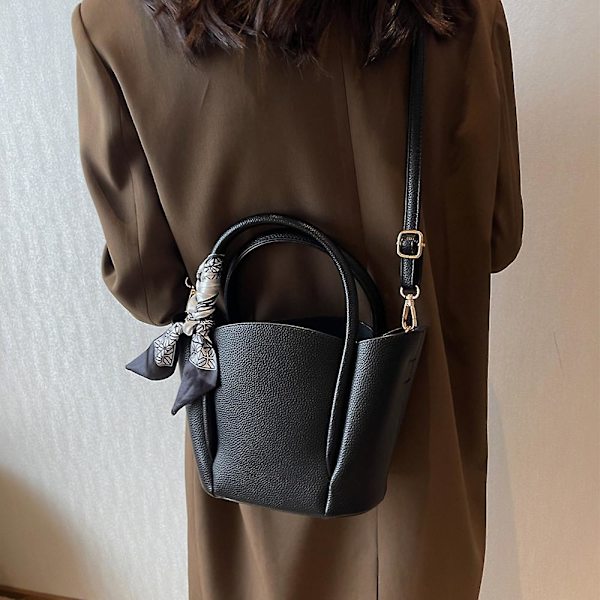 Ny Håndveske Messenger Bag Pu Lær Bærbar Bøtteveske black