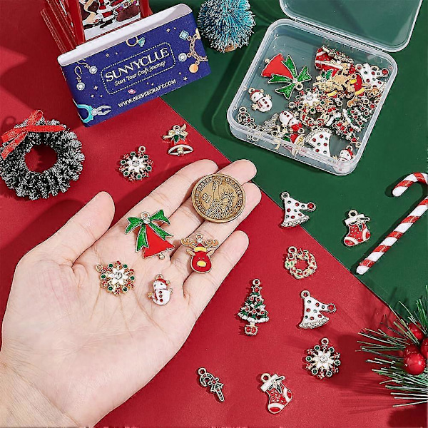 1 Æske 40 stk. 10 Stilarter Julevedhæng Bulk Snemand Vedhæng Snefnug Støvler Træ Krans Legering Emalje Rhinestone Vintervedhæng