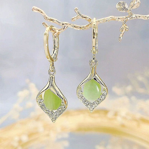 Exquisite Opal Örhängen Kvinnors Lyx Vattendroppe Form Ädelstenar Örhängen Smycken Gåvor green