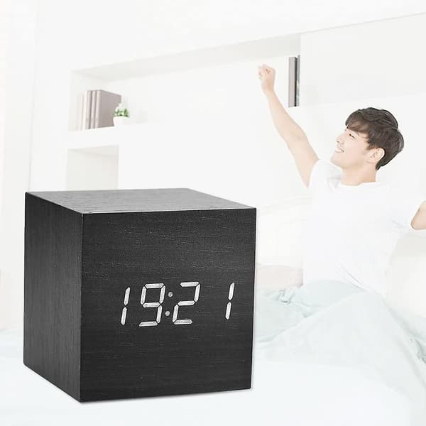 LED-skrivbordsur, väckarklocka, morgonur, digital kub /rektangulär/triangulär datumtemperaturvisning med resedigital väckarklocka (svart kub)