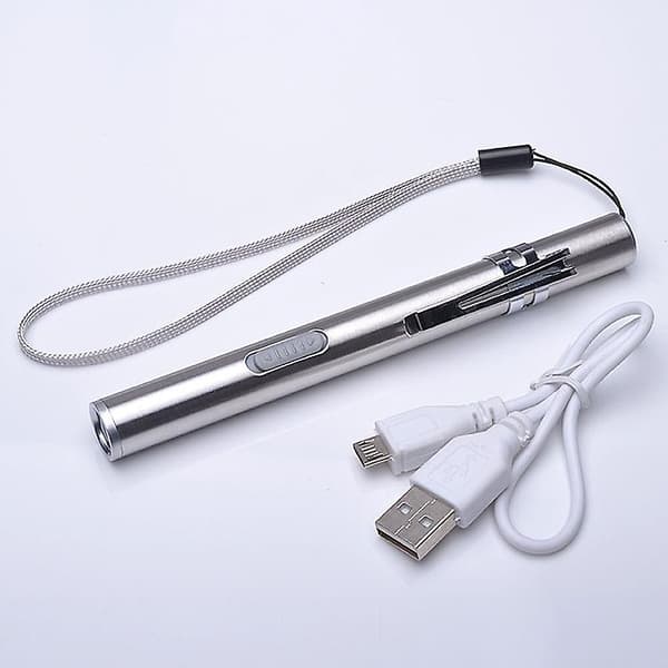 3 kpl Mini USB Ladattavat LED Taskulamput Vedenkestävät Klipsillä + USB-kaapeli