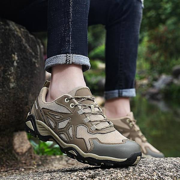 Vandringsskor för män och kvinnor, låga sneakers för utomhusvandring, trekking, promenader 3D231 Brown EU 40