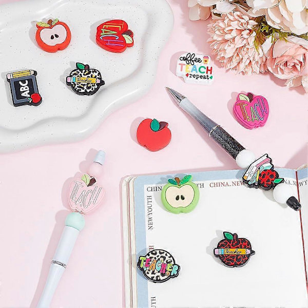 12 stk. 12 stiler Apple Silikon Focal Beads Fargerike Flate Teach Silikon Gummiperler Løse Spacerperler for Perlepenn Kaychain Halskjeder Smykker Mak