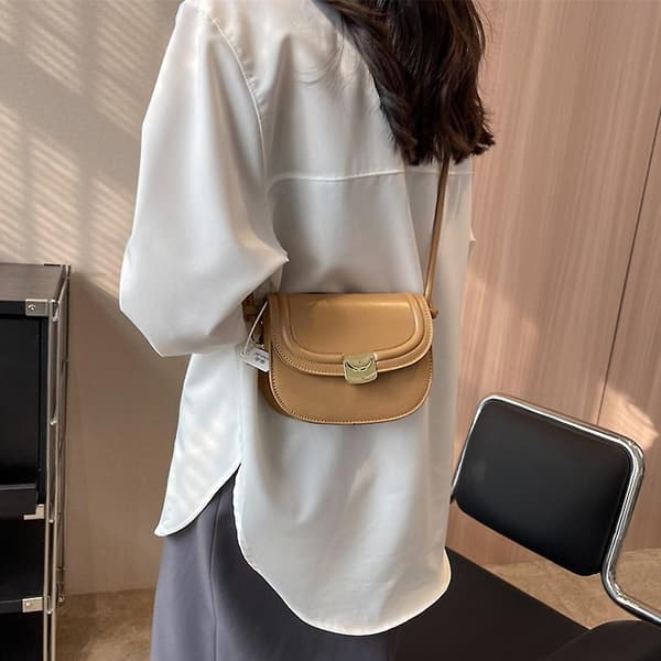 Axelväska Mini Pu Koppling Väska Dam Mode Handväska Solid Färg Sadelväska Plånbok khaki