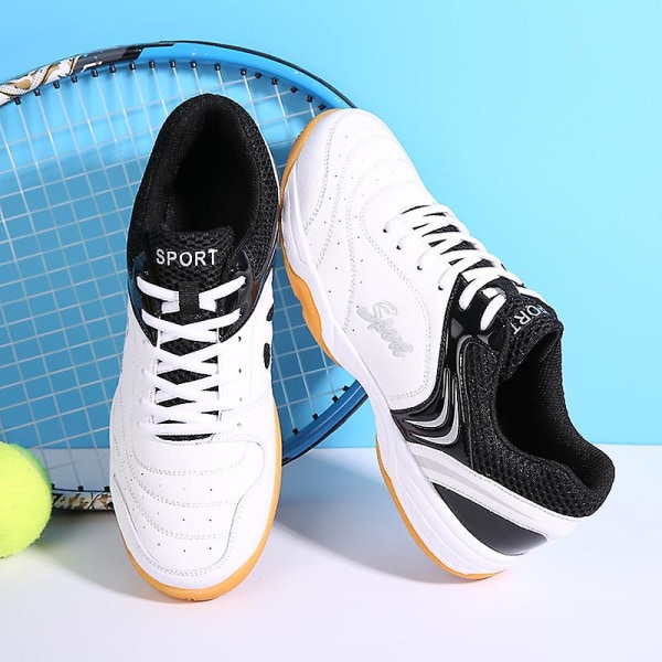Lett Sneakers for Menn og Kvinner - Mote-sko for Innendørsbane - Egnet for Badminton 3D7059 WhiteBlack EU 39