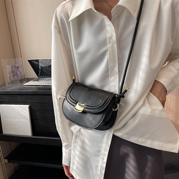Axelväska Mini Pu Koppling Väska Dam Mode Handväska Solid Färg Sadelväska Plånbok black
