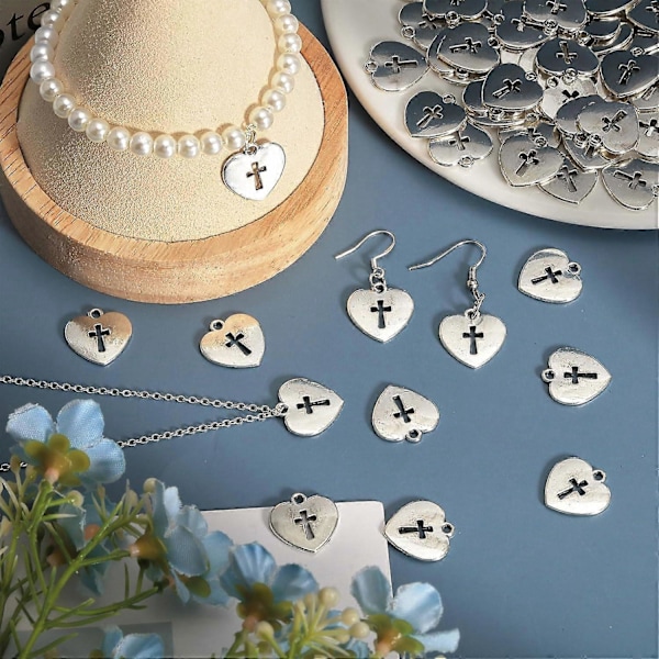 120 stk. Hjerte Kors Vedhæng Tibetansk Stil Legering Vedhæng Hjerte med Kors Charms Bulk til Bryllup Valentinsdag Smykkefremstilling Antik Sølv 0,6x0.