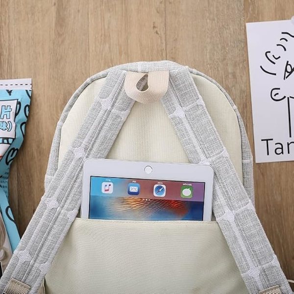 Fyra delar  dagryggsäckar set estetisk ryggsäck med  hänge skolväska handväska väska pennväska beige