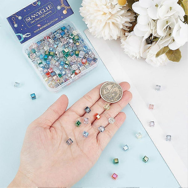 1 Eske 200 stk Blandede Farger 6MM Firkantede Glassperler Kube Krystallperler Klare Løse Fargerike Fasetterte Transparente Avstandsperler for Smykkelaging Perlesortiment