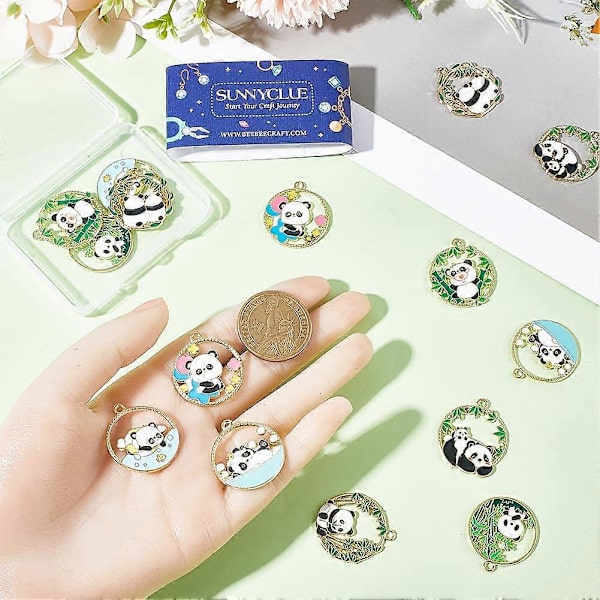 1 Æske 18 stk. 9 Stilarter Panda Charms Bulk Søde Dyre Charms Legering Mønt Emalje Guld Mini Pandaer Bambus Flad Bagside Dyr Bjørn Charm