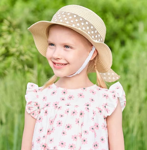 Liten flicka halmhatt med rosett sommar strand solskydd hatt