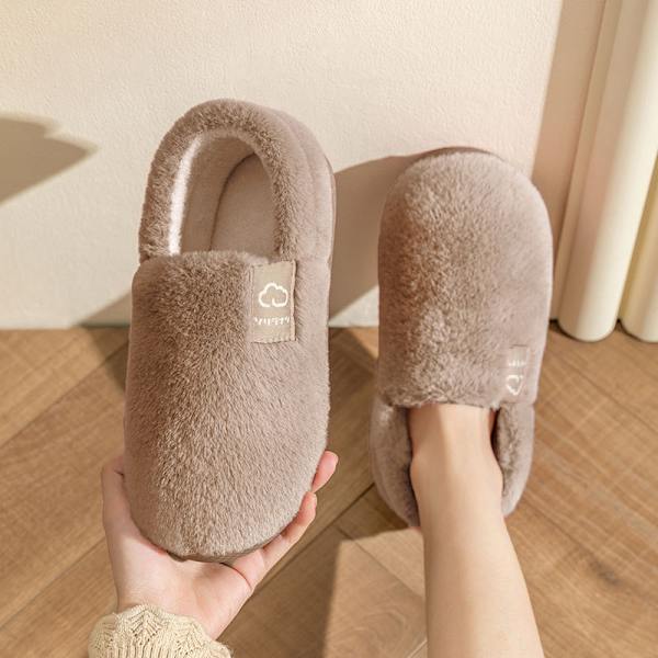Naisten yksiväriset pehmoiset tohvelit, slip-on malliset paksuilla pohjilla, mukavat sisäkengät, lämpimät ja pehmeät brown EU40 41