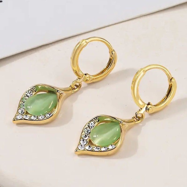 Exquisite Opal Örhängen Kvinnors Lyx Vattendroppe Form Ädelstenar Örhängen Smycken Gåvor green