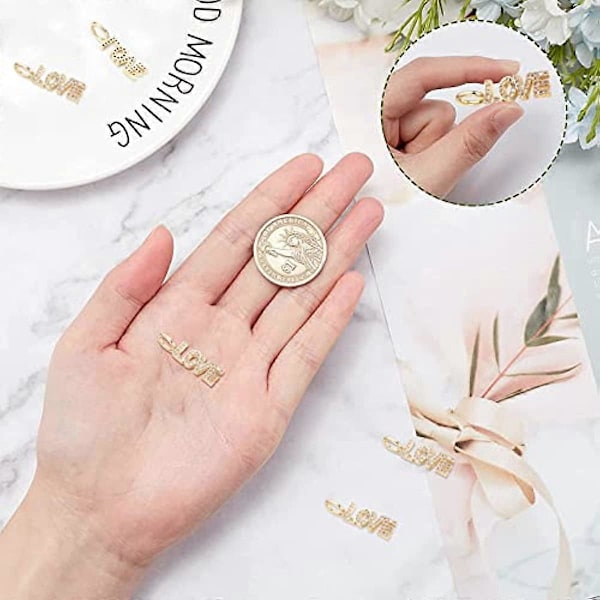 1 Æske 5 stk. Guld Love Charms Zirconia Micro Pave Cubic Word Vedhæng Messing CZ Sten Ord Charms Perler til Smykkefremstilling Charms DIY Valentinsdagsgave