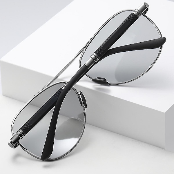 Aviator Solbriller For Menn Kvinner Polarisert Uv400 Beskyttelse Speilglass Metallramme Med Fjærhengslerxq-sg1517