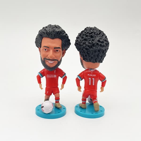 VM-stjerne mindefigur gave til drenge Salah Salah