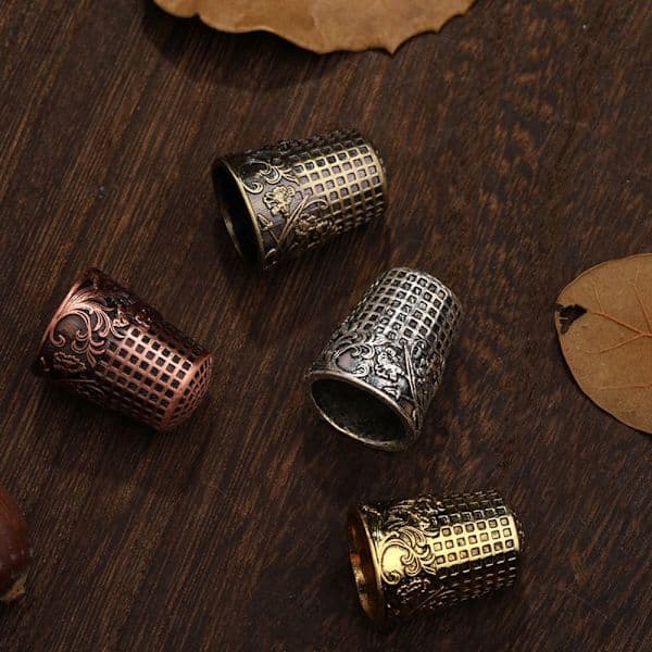 Retro syfingerborg broderi fingerskydd Silver