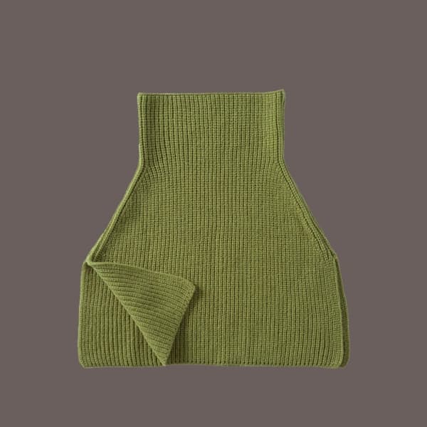Strikket skjerf med turtleneck green 2-2