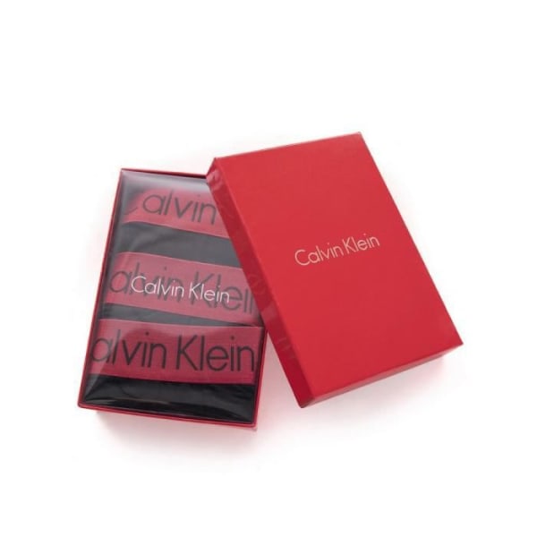 Presentförpackning med 3 Calvin Klein svarta och röda boxare