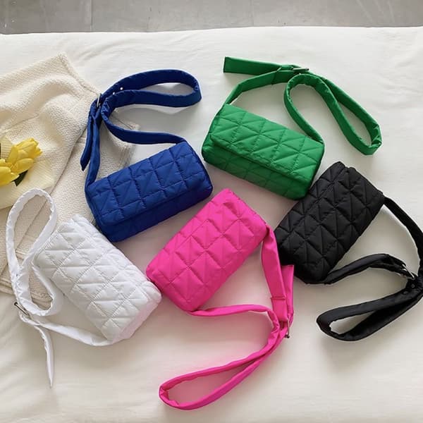 Avslappnade axelväskor och crossbody-väskor i bomull för dam white
