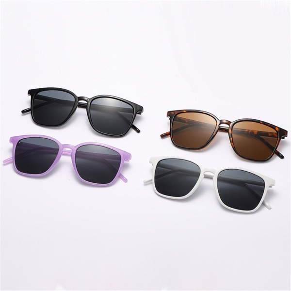 Enkla Retro Solglasögon Trend Square Solglasögon Sommarglasögon UV400 C01 Black