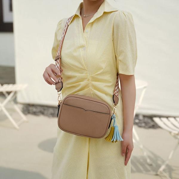 Kvinnor Small Square Bag Simple Trend Purse Crossbody-väskor khaki