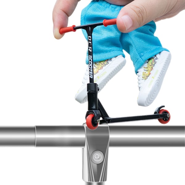 Mini Finger Scooter Leksak Skateboards Skor Byxor Legering Finger Board Set Barngåva Red