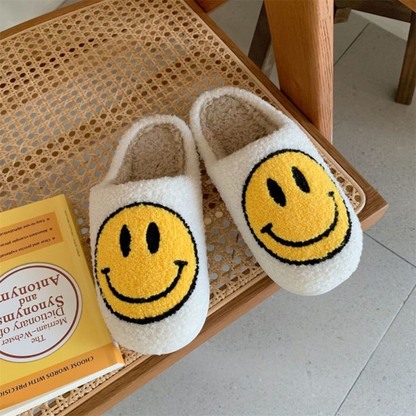 Smiley Face Tofflor Mjuk plysch Bekväma Varma Slip-on Tofflor yellow EU Size 35-36