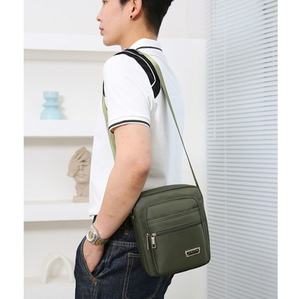 Axelväska för män Business Fritid Handväska med stor kapacitet Multilayer Crossbody-väska brown