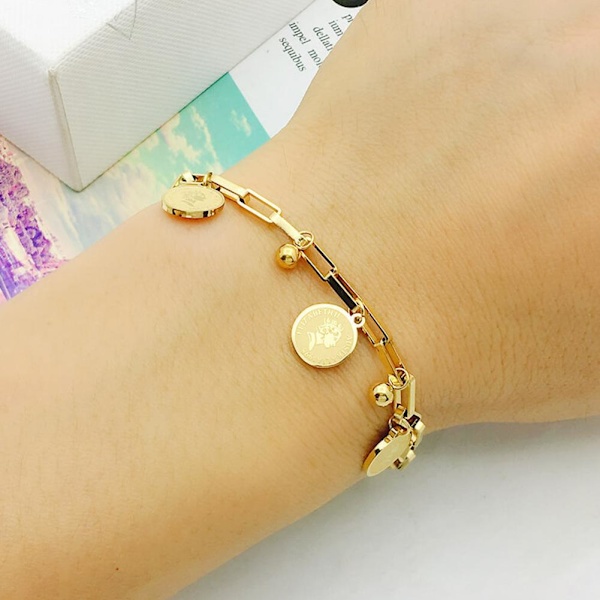 Dam Guldpläterat Rostfritt Stål Elizabeth Mynt Berlock Armband Smycke Prof M4V9
